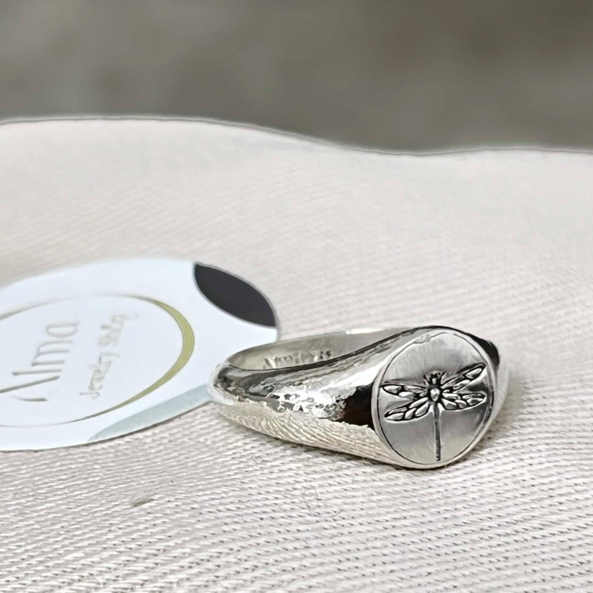 Engraved Dragonfly's Dance Signet Ring - Silver - AlmaJewelryShop