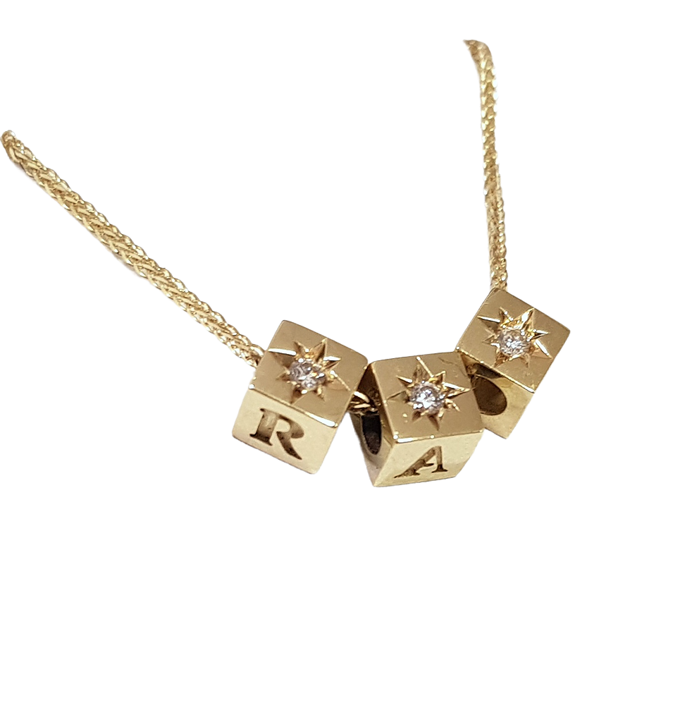 Name Necklace in Solid Gold & Diamond - AlmaJewelryShop