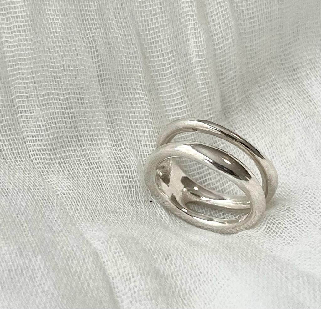 Dual-band design - AlmaJewelryShop