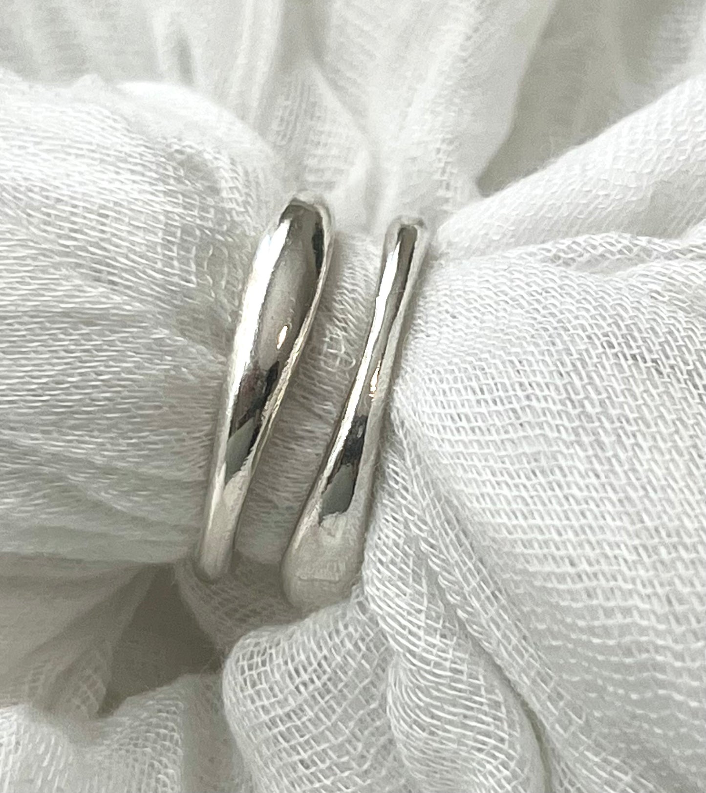 Dual-band design - AlmaJewelryShop