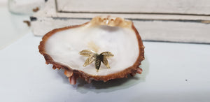 Diamond  Flower Ring | Delicate SOLID 14k Gold Flower Ring | Hand Carved Flower Ring | Dainty Botanical Jewelry - AlmaJewelryShop Online boutique for gold and silver jewelry 