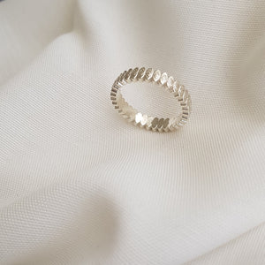 Unique Texture Ring Design