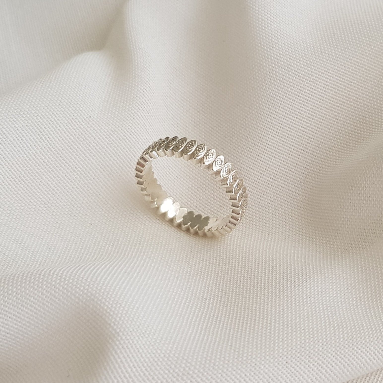 Unique Texture Ring Design